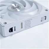 Комплект вентиляторов (3шт.) Lian Li UNI FAN CL WIRELESS 120 / 12CL1W3W WHITE / 120x124x28мм (PWM, ARGB, 2150 об/мин (Max.), 29,8dBa) / G99.12CL1W3W.R0